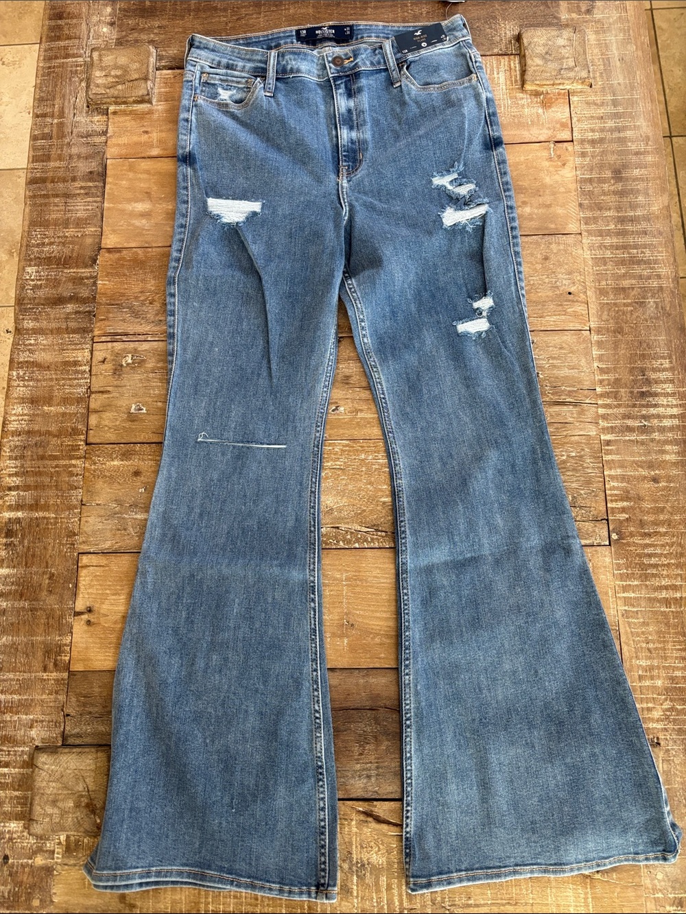 Hollister Jeans NWT